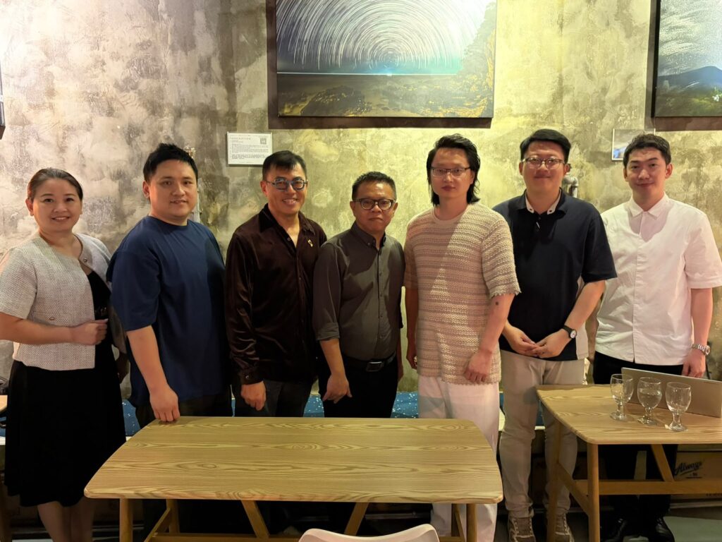 Speakers at the Tian Hua Qi Yin: When Traditional Music Meets AI cross-border music sharing session co-organised by MCCEA in Petaling Jaya